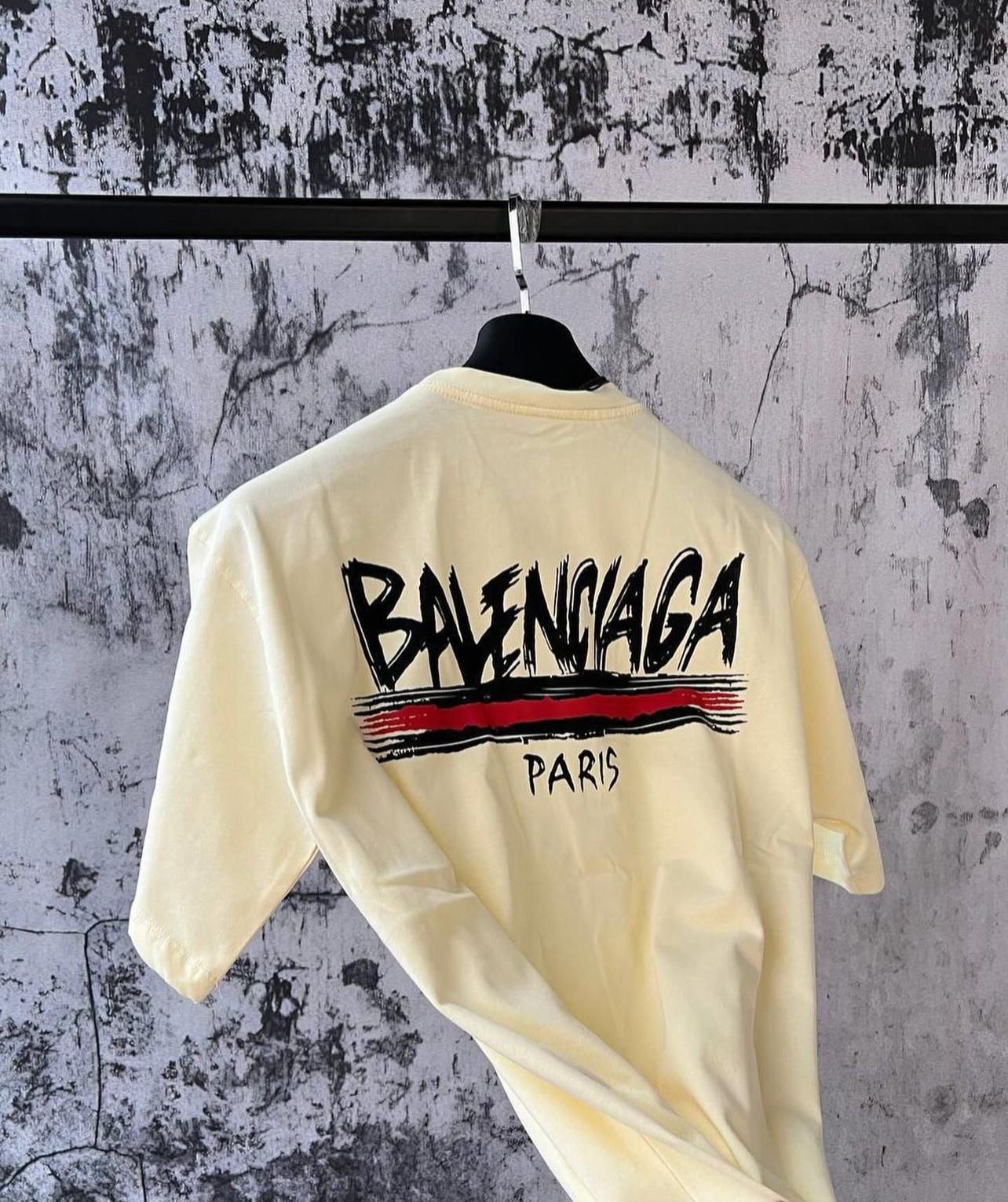 2 x 1 : T-shirt Balenciaga