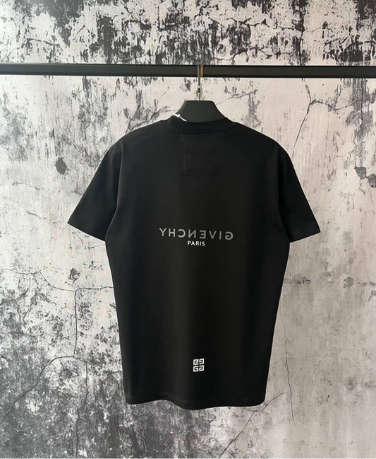 2 x 1 : T-shirt Givenchy